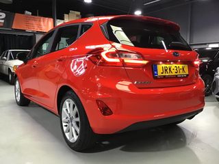 Voertuigafbeelding 5