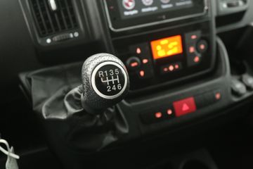 Voertuigafbeelding 18