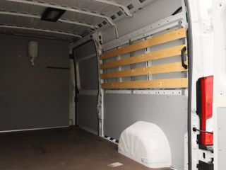 Voertuigafbeelding 13