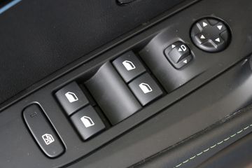 Voertuigafbeelding 16