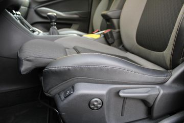 Voertuigafbeelding 12