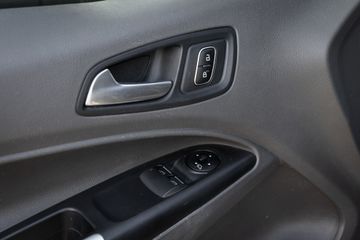 Voertuigafbeelding 26