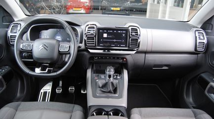 Voertuigafbeelding 2