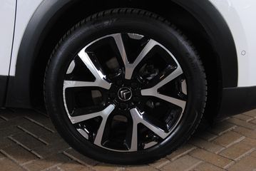 Voertuigafbeelding 4