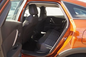 Voertuigafbeelding 6