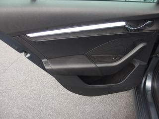 Voertuigafbeelding 37