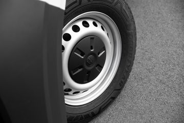 Voertuigafbeelding 3