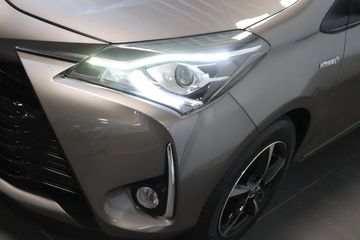 Voertuigafbeelding 12