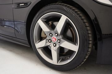 Voertuigafbeelding 42