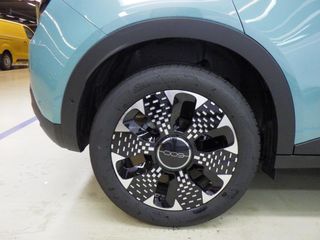 Voertuigafbeelding 9