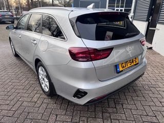 Voertuigafbeelding 8