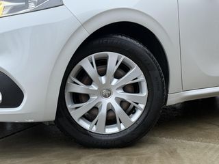 Voertuigafbeelding 26