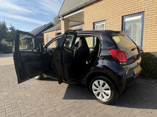 Voertuigafbeelding 12