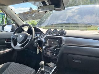 Voertuigafbeelding 12