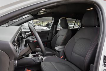 Voertuigafbeelding 12