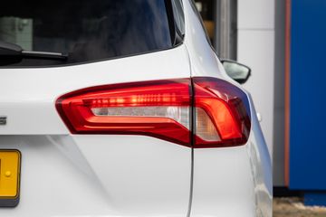 Voertuigafbeelding 9