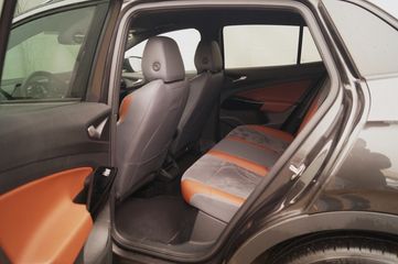 Voertuigafbeelding 8