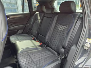 Voertuigafbeelding 24