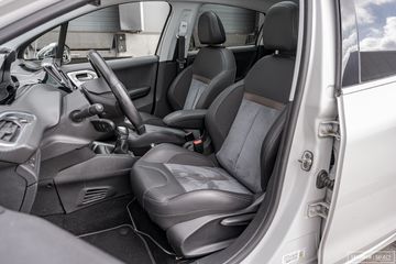 Voertuigafbeelding 22