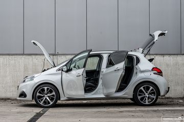 Voertuigafbeelding 6