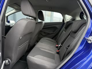 Voertuigafbeelding 8