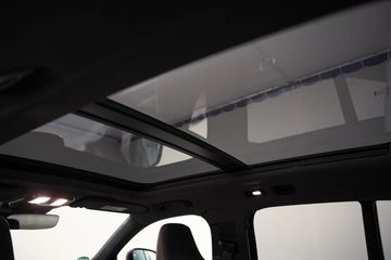 Voertuigafbeelding 4