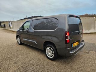 Voertuigafbeelding 2