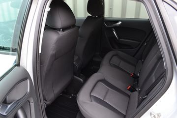 Voertuigafbeelding 10