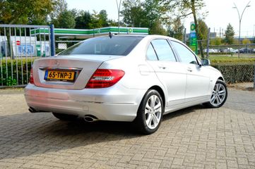 Voertuigafbeelding 2