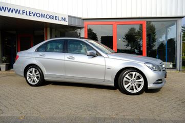 Voertuigafbeelding 3