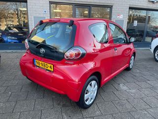 Voertuigafbeelding 8