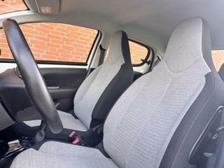 Voertuigafbeelding 6