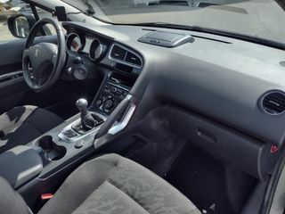 Voertuigafbeelding 11