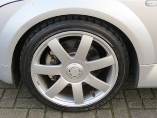 Voertuigafbeelding 18