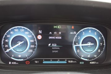 Voertuigafbeelding 9