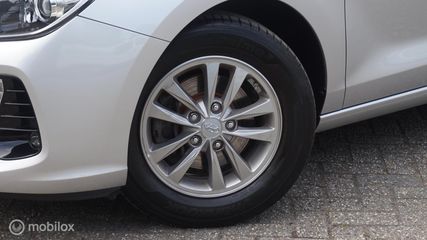 Voertuigafbeelding 8