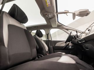 Voertuigafbeelding 7