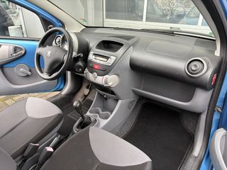 Voertuigafbeelding 8