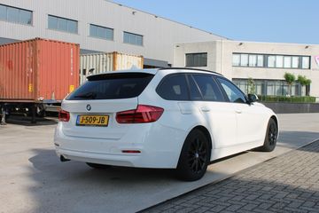 Voertuigafbeelding 3