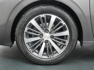 Voertuigafbeelding 14