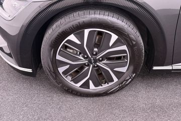 Voertuigafbeelding 6