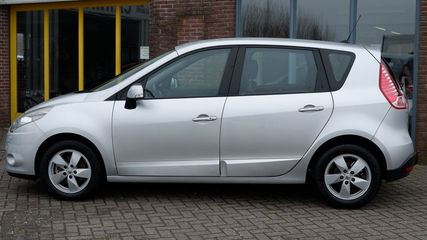 Voertuigafbeelding 2