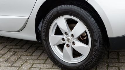 Voertuigafbeelding 6