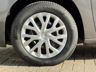 Voertuigafbeelding 18