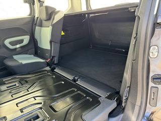 Voertuigafbeelding 28