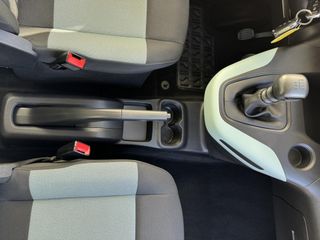 Voertuigafbeelding 32