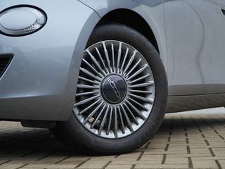 Voertuigafbeelding 2