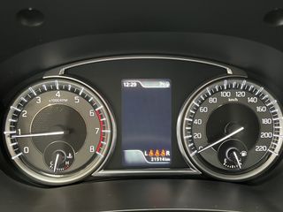 Voertuigafbeelding 9