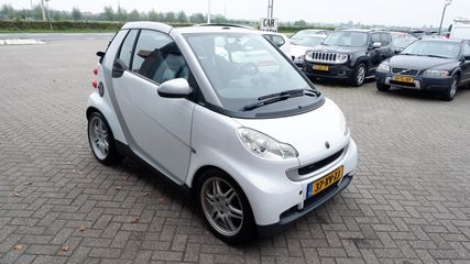 Voertuigafbeelding 4