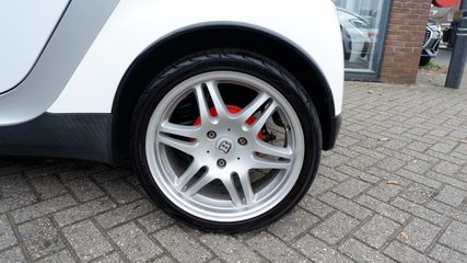 Voertuigafbeelding 6